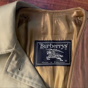 Timeless 1990’s Burberry’s Trench.